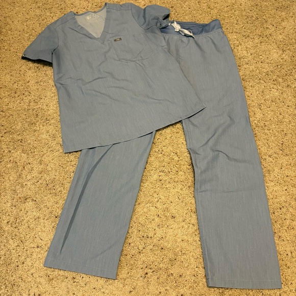 Figs Technical Collection Scrub Top and Pants in Blue - Picture 1 of 7